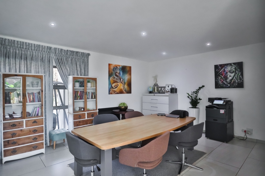 4 Bedroom Property for Sale in WestLake Country Safari Estate North West